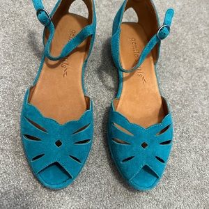 Brand new suede leather turquoise blue small wedge shoe. Size 5.5